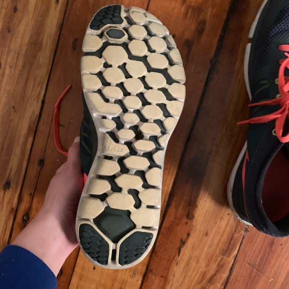 Nike Gray & Pink Sneakers - Picture 5 of 5